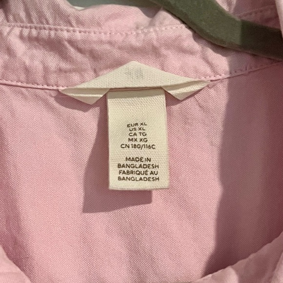 EUC H&M Pink Button Down Shirt (XL) 👕 - Picture 2 of 2